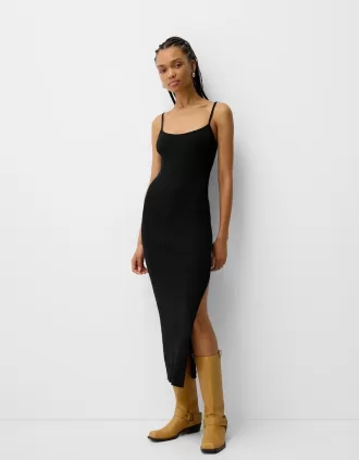 Rochie midi tricotată cu mărgele