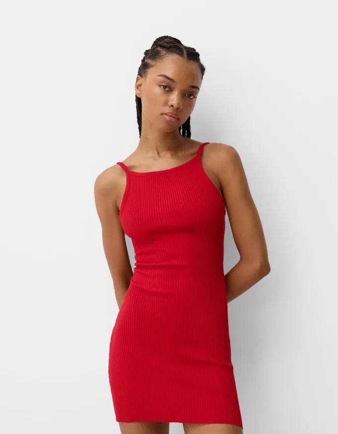 Rochie mini cu bretele la spate Rochie mini cu bretele la spate