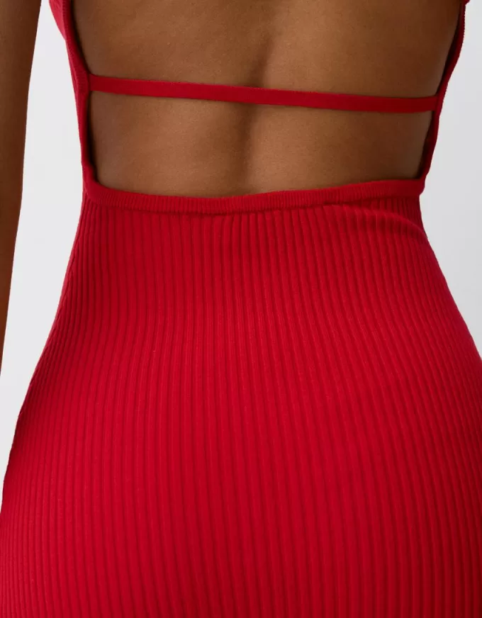 Rochie mini cu bretele la spate Rochie mini cu bretele la spate