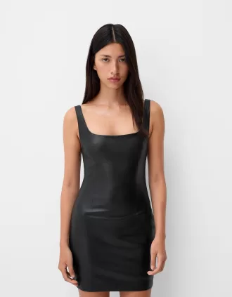Rochie mini cu efect piele