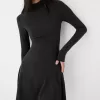 Rochie mini cu gat inalt Rochie mini cu gat inalt
