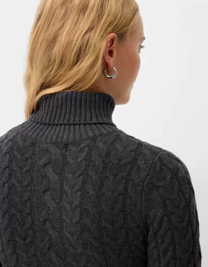Rochie mini cu gât înalt din tricot cablu Rochie mini cu gât înalt din tricot cablu