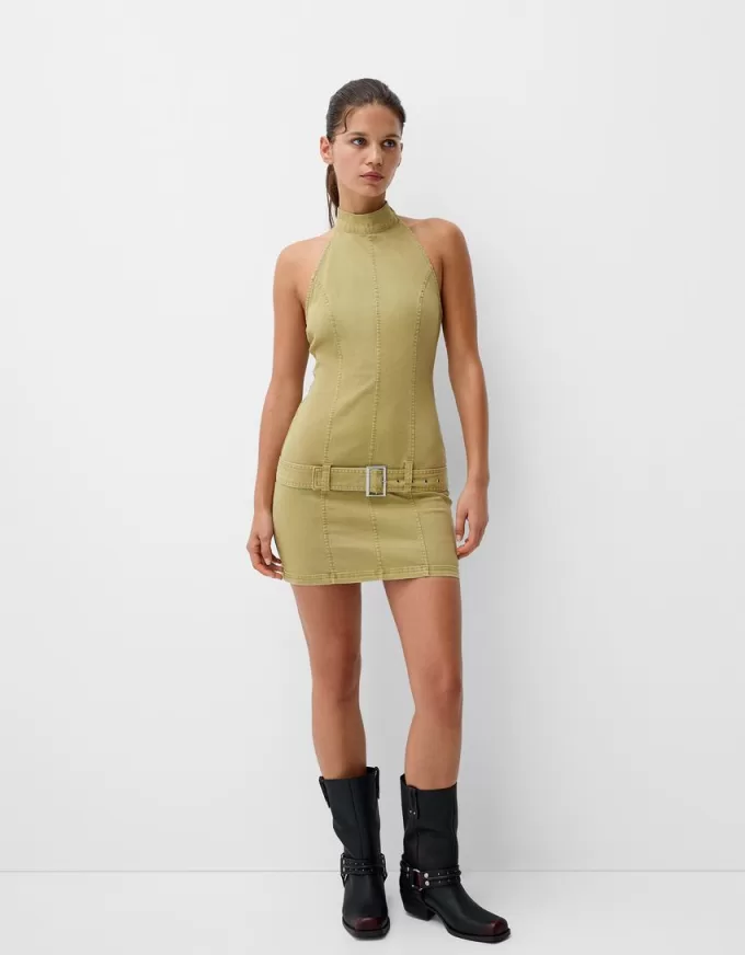 Rochie mini cu halter cu centura Rochie mini cu halter cu centura