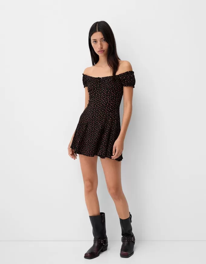 Rochie mini cu imprimeu floral Rochie mini cu imprimeu floral