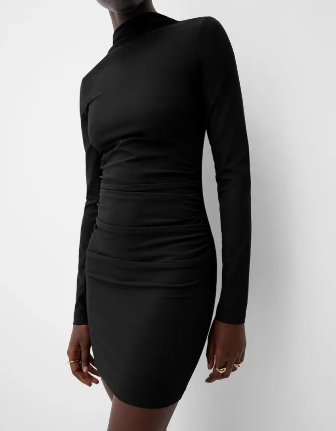 Rochie mini cu maneca lunga Rochie mini cu maneca lunga