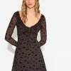 Rochie mini cu maneca lunga imprimata Rochie mini cu maneca lunga imprimata
