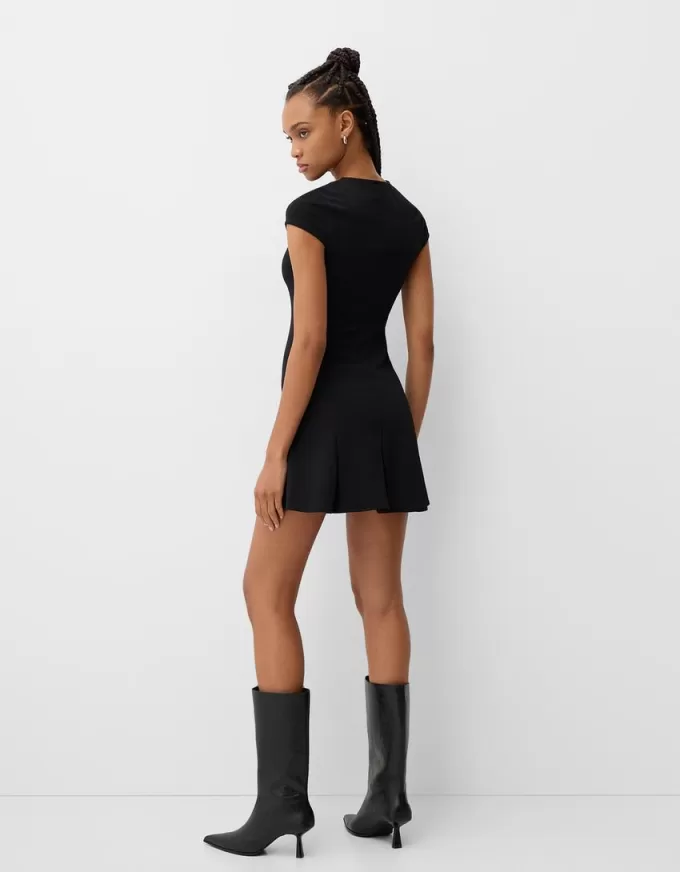 Rochie mini cu maneca scurta Rochie mini cu maneca scurta