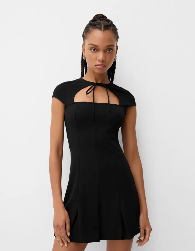 Rochie mini cu maneca scurta Rochie mini cu maneca scurta