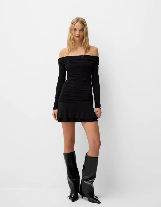 Rochie mini cu maneci lungi cu volane SERIA BERSHKA Rochie mini cu maneci lungi cu volane SERIA BERSHKA
