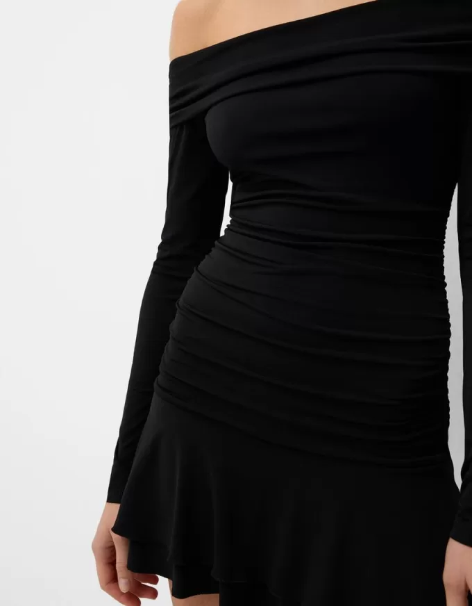 Rochie mini cu maneci lungi cu volane SERIA BERSHKA Rochie mini cu maneci lungi cu volane SERIA BERSHKA