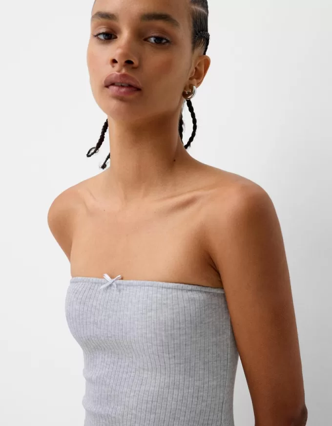 Rochie mini cu volane, fără umeri Rochie mini cu volane, fără umeri