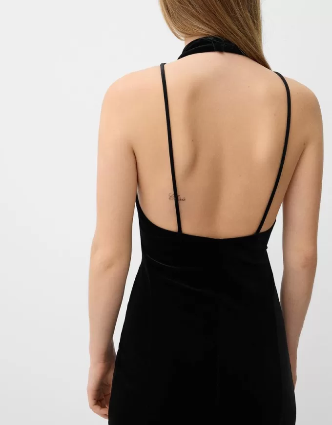 Rochie mini din catifea cu gat inalt Rochie mini din catifea cu gat inalt