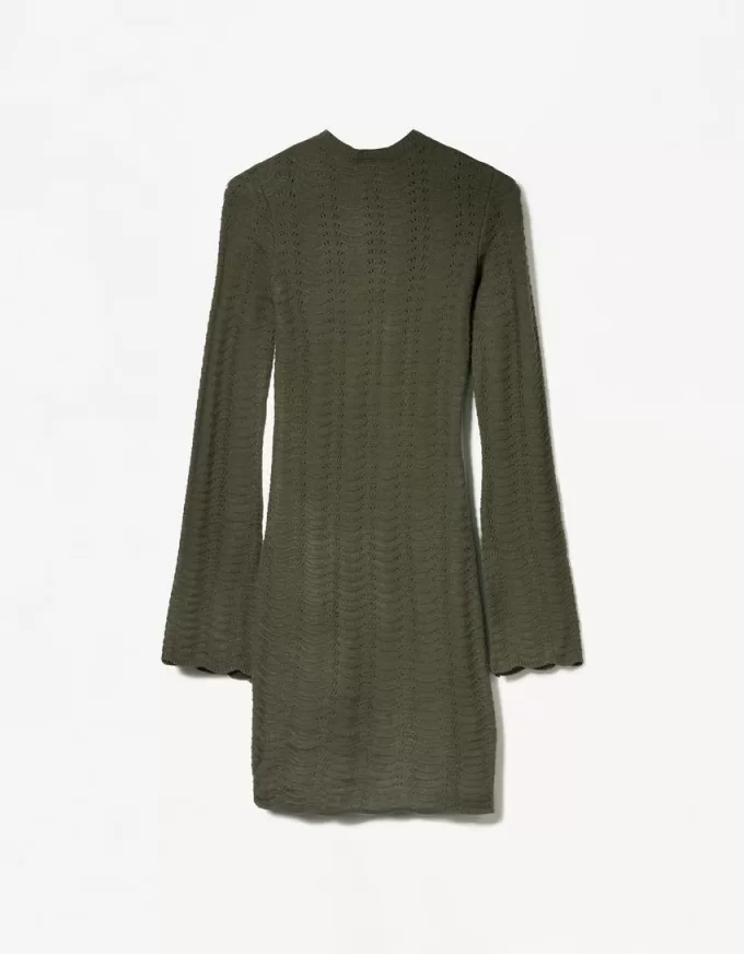 Rochie mini din tricot deschis cu gat inalt Rochie mini din tricot deschis cu gat inalt