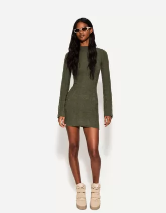 Rochie mini din tricot deschis cu gat inalt