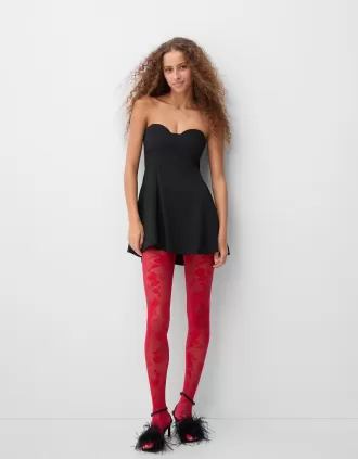 Rochie mini evazată fără umeri, cu decolteu în formă de inimă