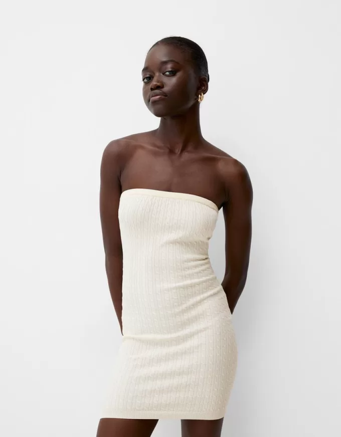 Rochie mini împletită fără umeri Rochie mini împletită fără umeri