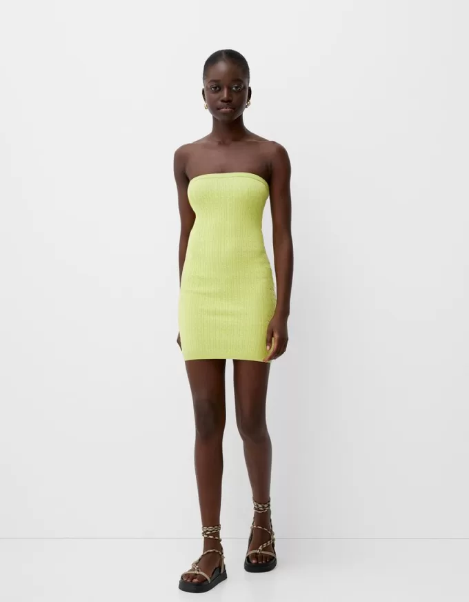 Rochie mini împletită fără umeri Rochie mini împletită fără umeri