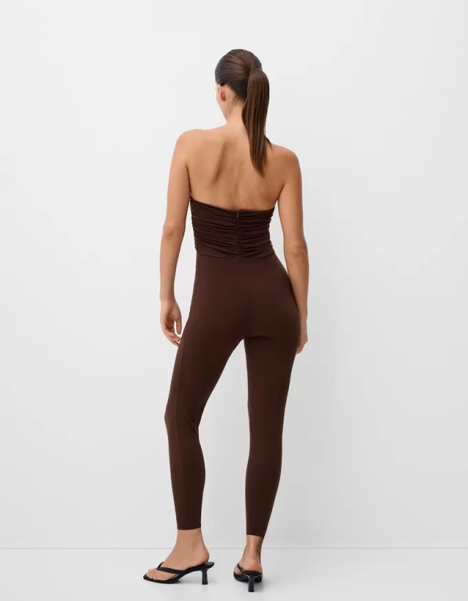 Salopetă cu decupaj bandeau Salopetă cu decupaj bandeau
