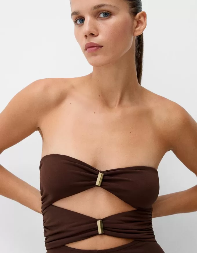 Salopetă cu decupaj bandeau Salopetă cu decupaj bandeau