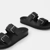 Sandale plate cu catarame din PIELE
