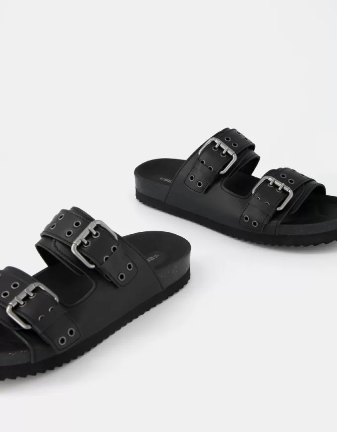 Sandale plate cu catarame din PIELE