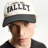 Șapcă de varsity cu broderie Șapcă de varsity cu broderie