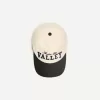 Șapcă de varsity cu broderie Șapcă de varsity cu broderie