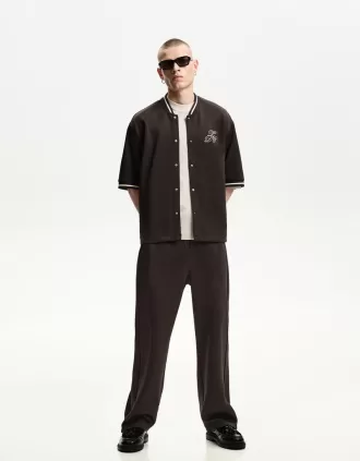 Set cămașă și pantaloni