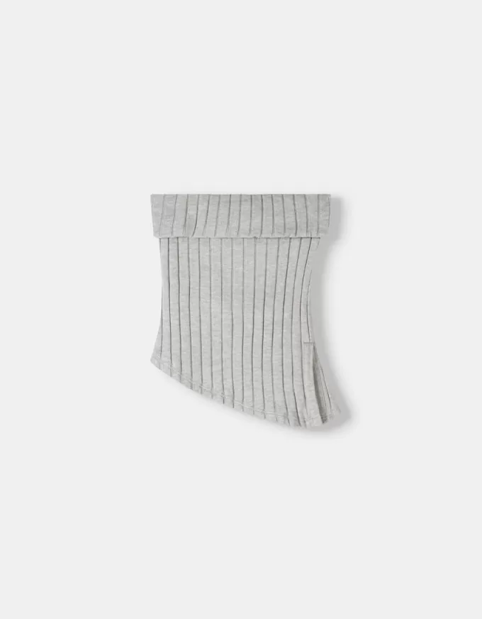 Top bandeau cu fantă laterală