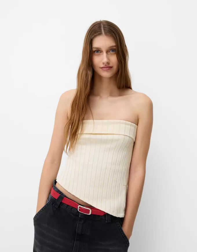 Top bandeau cu fantă laterală