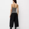 Top bandeau cu fir metalic cu orificii laterale