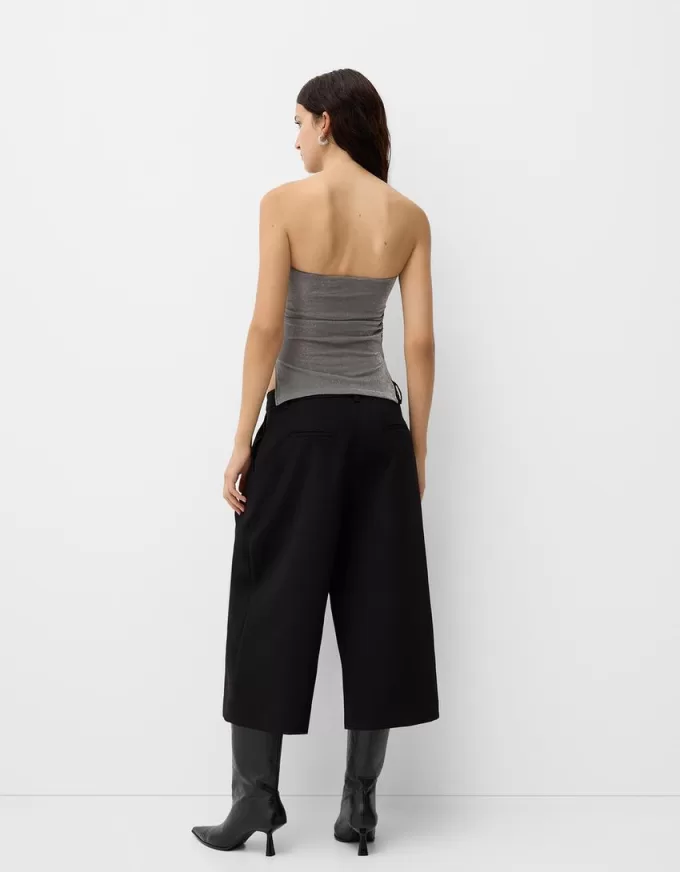 Top bandeau cu fir metalic cu orificii laterale
