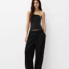 Top bandeau cu fir metalic cu orificii laterale