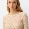 Top blond din dantela cu maneca lunga Top blond din dantela cu maneca lunga