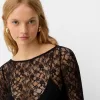 Top blond din dantela cu maneca lunga Top blond din dantela cu maneca lunga