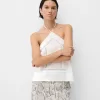 Top cu halter brodat Top cu halter brodat