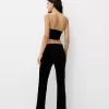 Top de catifea inspirat de corseteria