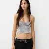 Top de catifea inspirat de corseteria