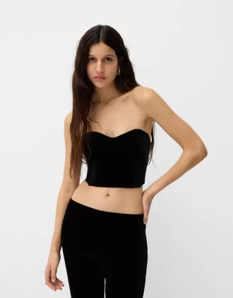 Top de catifea inspirat de corseteria