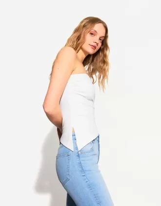Top tip bandeau cu volan