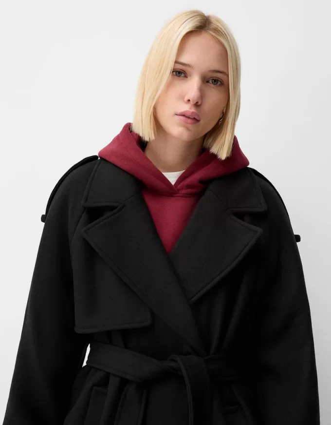 Trench oversize cu textura din fetru