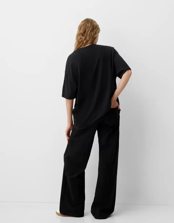 Tricou Frieren oversize cu maneca scurta Tricou Frieren oversize cu maneca scurta