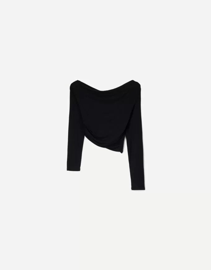 Tricou asimetric cu maneca lunga Tricou asimetric cu maneca lunga