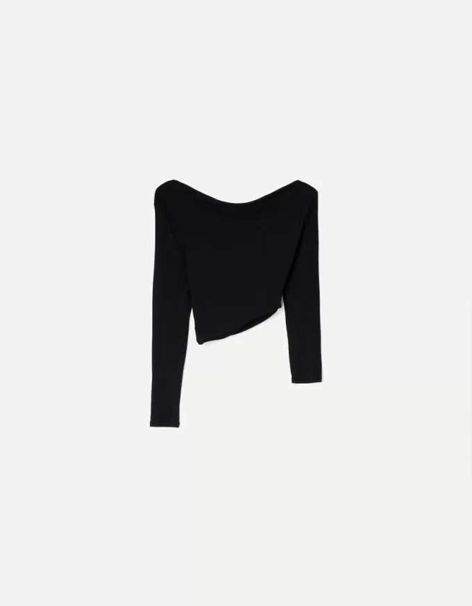Tricou asimetric cu maneca lunga Tricou asimetric cu maneca lunga