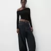 Tricou asimetric cu maneca lunga