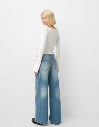 Tricou cu mânecă lungă brodat cu gât barcă