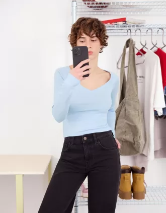 Tricou cu mânecă lungă cu decolteu în V