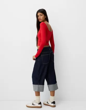 Tricou cu mânecă lungă cu decolteu pătrat
