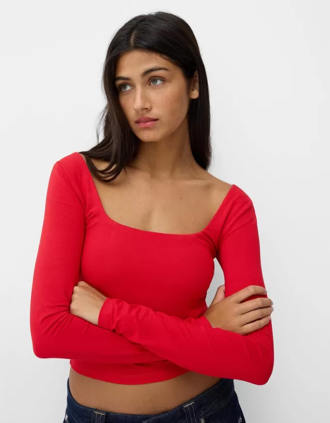 Tricou cu mânecă lungă cu decolteu pătrat Tricou cu mânecă lungă cu decolteu pătrat