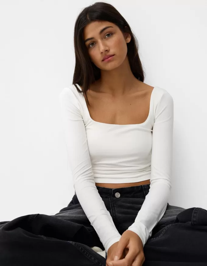 Tricou cu mânecă lungă cu decolteu pătrat Tricou cu mânecă lungă cu decolteu pătrat